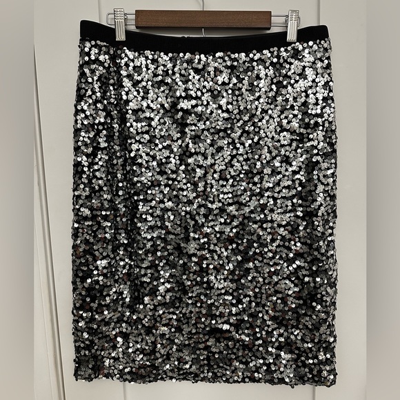 H&M Silver sequin Skirt - Picture 1 of 2